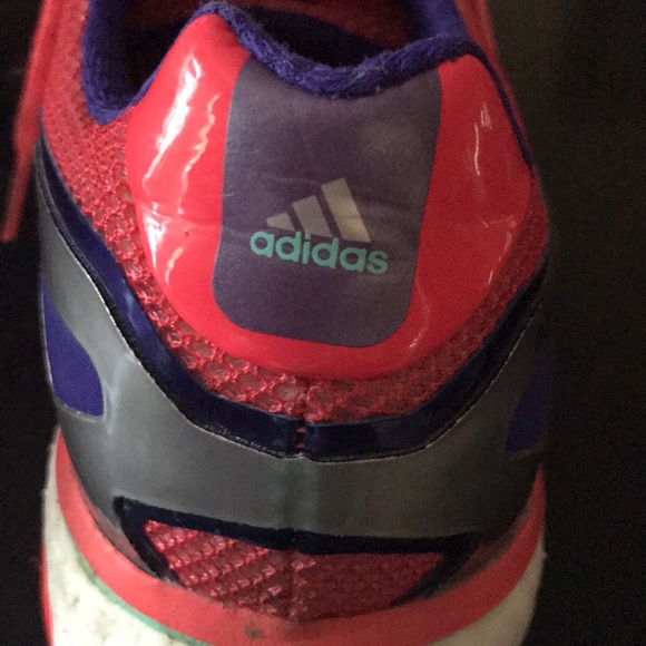 Great Condition Women’s Adidas Boost 10.5 Shoes - Picture 4 of 6